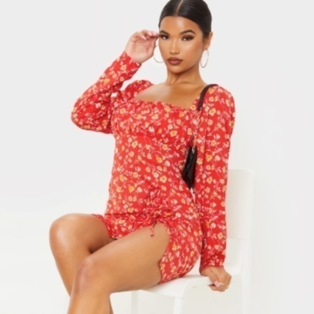 NWT PrettyLittleThing Red Ditsy Floral Bow Detail Side Split Bodycon Dress sz 2